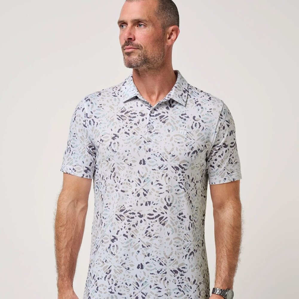 NWT Travis Mathew FEATHERWEIGHT CHILL golf polo shirt white travismathew  NEW